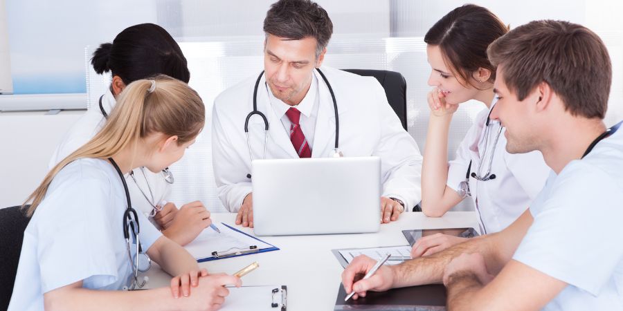 junta medica para Trabajar como Médico en Dubái
